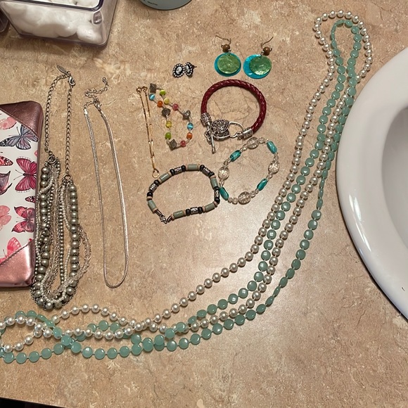 11-pc Jewelry Bundle - Picture 1 of 11